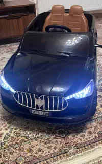 ماشین شارژی مازراتی مانیتور دار
