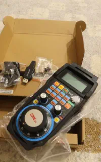 کنترلر دستی بی‌سیم CNC XHC WHB04B-4 چهار محور