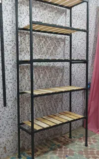 طبقه چوب و فلز