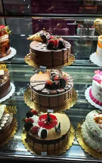 استخدام فروشنده خانم