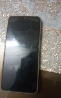گوشی ۱۳ سامسونگ  نیاز به تعمیرات
