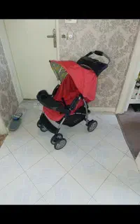 کالسکه گراکو(آمریکا)رنگ قرمزاسپرت تحمل وزن بالا نو