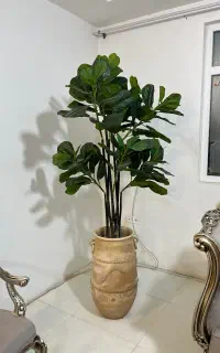 درختچه مصنوعی همراه با گلدان