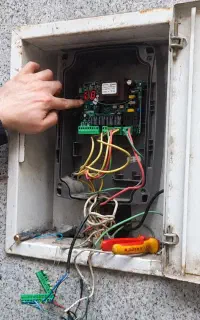 تعمیرات درب برقی جک پارکینگی ریموت انواع برندها