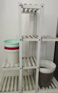 استند و گلدان