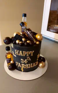 قبول سفارش انواع کیک تولد و مراسم