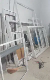 تولید درب وپنجره upvc وشیشه بالکنی وتوری اهنگری