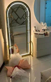 آینه ایستاده دیواری سالنی طرحدار پنجره ای