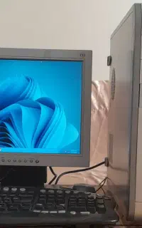 کامپیوتر کامل کیس مانیتور