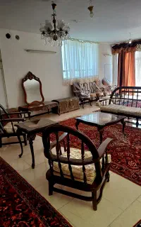 فروش ۹ عدد فرش دست بافت در حد نو  چالشتر بختیاری
