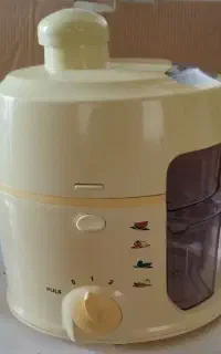 آبمیوه گیر