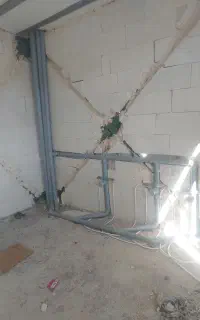 اجرای لوله کشی آب فاضلاب ساختمان نصب شوفاژشیرالات