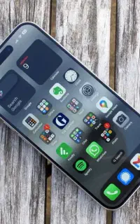 ایفون 15pro حافظه ۲۵۶ گیگ zaa