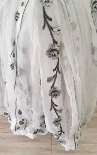 یه پرده و چادر