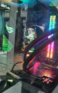 نصب ویندوز و تمامی نرم افزار های کاربردی در محل