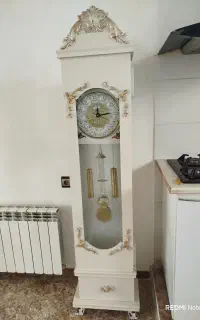 ساعت ایستاده زیبا