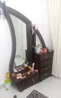 دراور سالم بااینه قدی