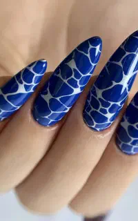 تخفیف ویژه کاشت ناخن به مدت کوتاه