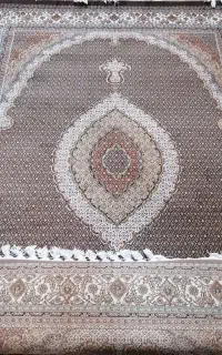 فرش دستبافت گونه ریزه ماهی  شش متری