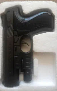 تفنگ اسباب بازی چراغ دار p-729