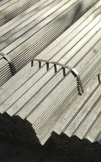 کارگر برای کارگاه ریخته گری