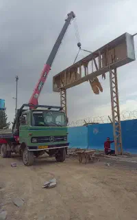 جرثقیل خاور همراه سبد نفر بر