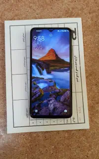 گوشی فوق کاملا سالم بشرط 256گ دوربین حرفه ای رام12