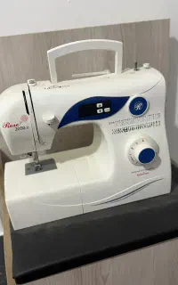 چرخ خیاطی تمیز