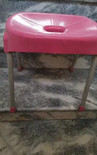 چهار پایه با پایه فلزی