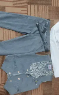 جلیقه با شلوار و پیراهن مجلسی با کفش کالج