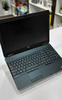 لپ تاپ همه کارهcorei7 پرقدرت8هسته ای