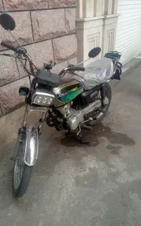 یک دستگاه موتورسیکلت هوندا۱۲۵مزایده
