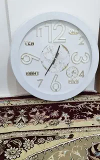 ساعت دیواری بزرگ