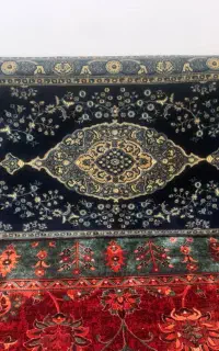 یک جفت پشتی بزرگ