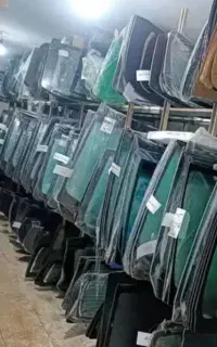 مرکز پخش و نصب شیشه اتومبیل فتحانی(استوک)