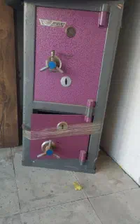 گاو صندوق دو طبقه ایران کاوه