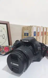 دوربین عکاسی Canon 550d به همراه لنز 18 55 mm