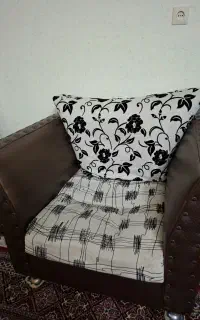 فروش مبل ۴نفره چرمی و مقاوم
