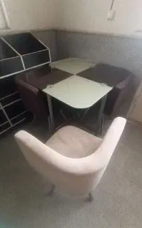 میز نهار خوری محکم و چرخشی فوری