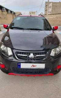 کوئیک r مدل ۱۴۰۱ مشکی قرمز