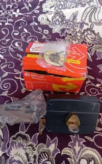 قفل حیاط