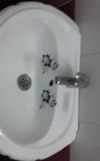 روشویی ،دوچرخه، میز تحریر