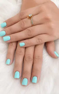 خدمات ناخن انجام بده ژلیش پای رایگان هدیه بگیر