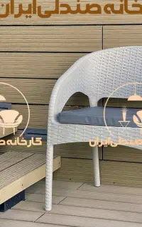 میز و صندلی پلاستیکی طرح معست نهارخوری ویلایی باغی