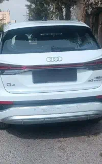 آئودی کیو 4-2025