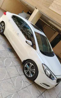 کیا سراتو YD سفید صدفی 2015 Kia Cerato