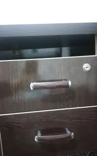 میز تحریر دو کشویی