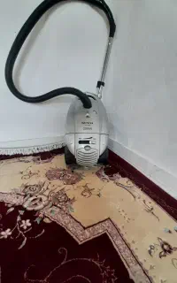 یک عدد جارو برقی