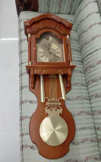 ساعت دیواری پاندول دار