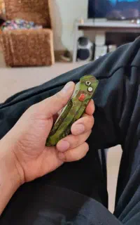 کارد ضامن دار